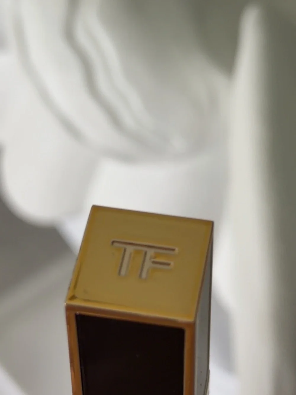 Tom Ford Shade and Illuminate Concealer
